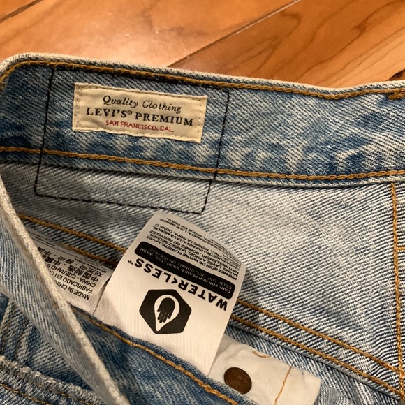 Levi’s waterless 501 ripped jeans sz 24 x 26 - Picture 3 of 4